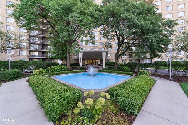 $135,000 | 7033 North Kedzie Avenue, Unit 309 | West Rogers Park