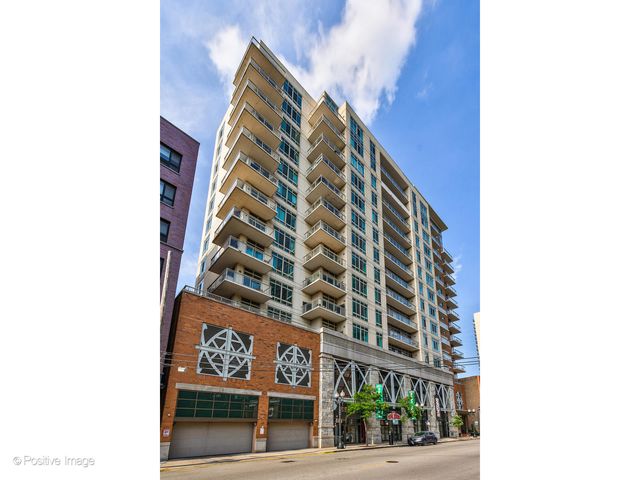 $2,500 | 230 West Division Street, Unit 706 | Old Town