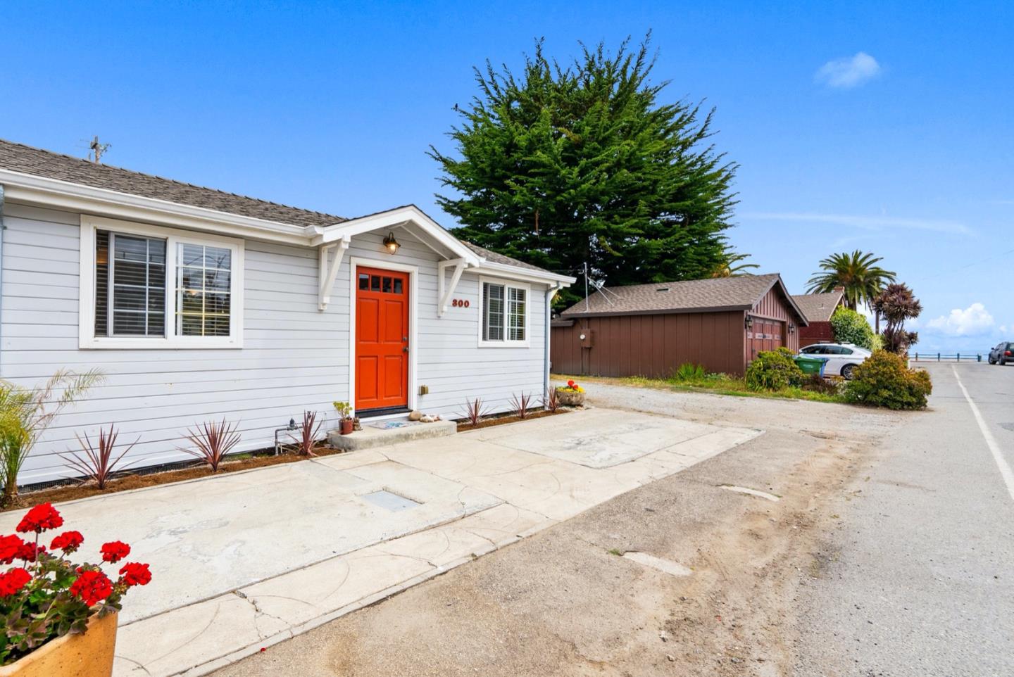 300 35th Avenue Santa Cruz CA 95062 Compass