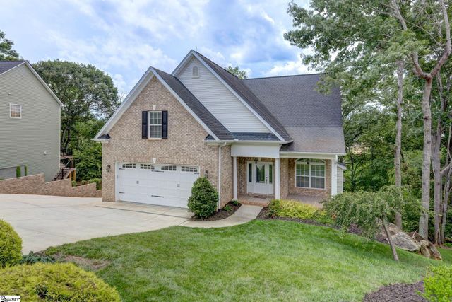 $682,000 | 124 Briar Park Drive | Pelham Falls