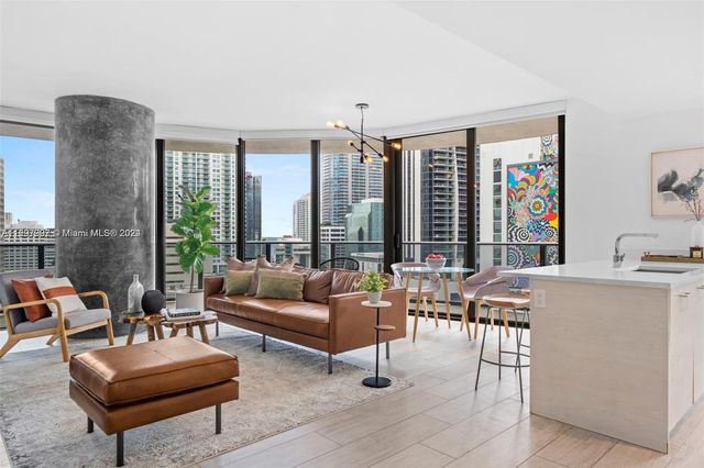 $6,200 | 45 Southwest 9th Street, Unit 1403 | Brickell