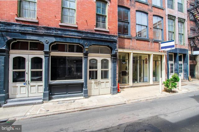 $2,100 | 36 Strawberry Street, Unit 25 | Old City