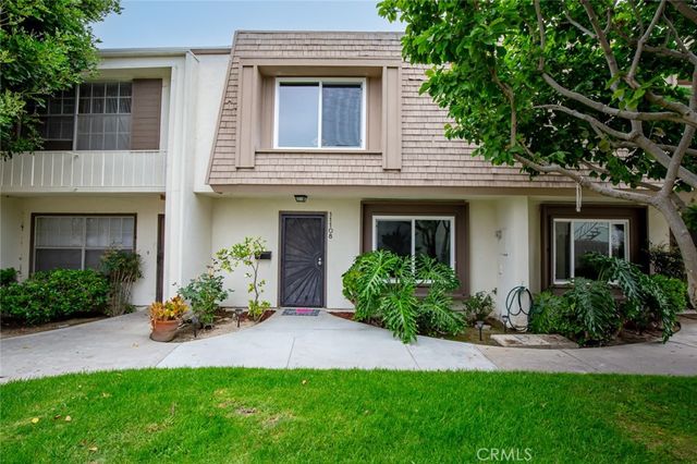 $889,000 | 11108 El Amarillo Avenue | Fountain Valley