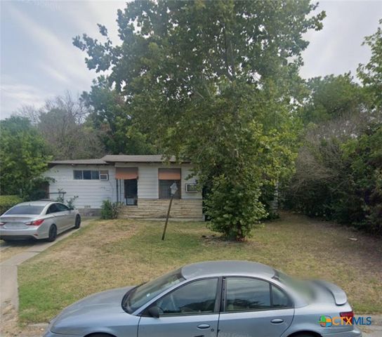 $69,999 | 1408 East Avenue D | Ferguson Park