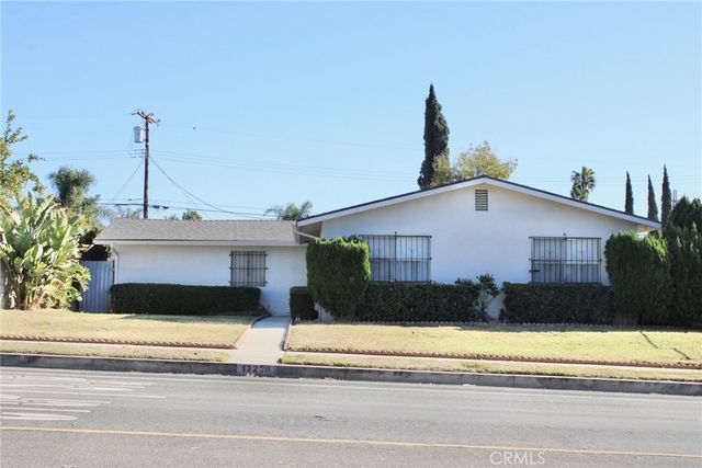 $820,000 | 12220 Van Nuys Boulevard | Lakeview Terrace