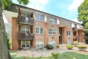 $359,000 | 142 Kearsing Parkway, Unit H | Spring Valley