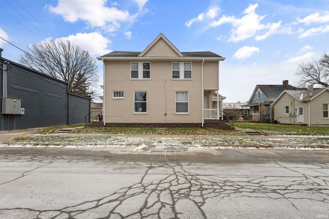 $199,000 | 215 West Masterson Avenue | Hoagland Masterson