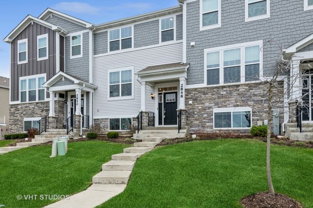 $395,000 | 2848 Kessler Drive | Mundelein