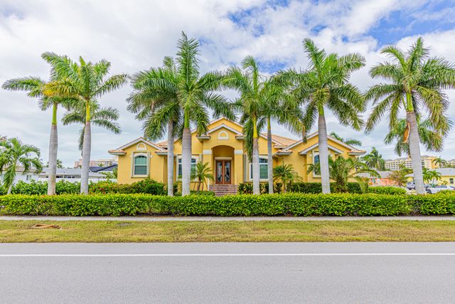 $1,595,000 | 951 Montego Court | Marco Beach