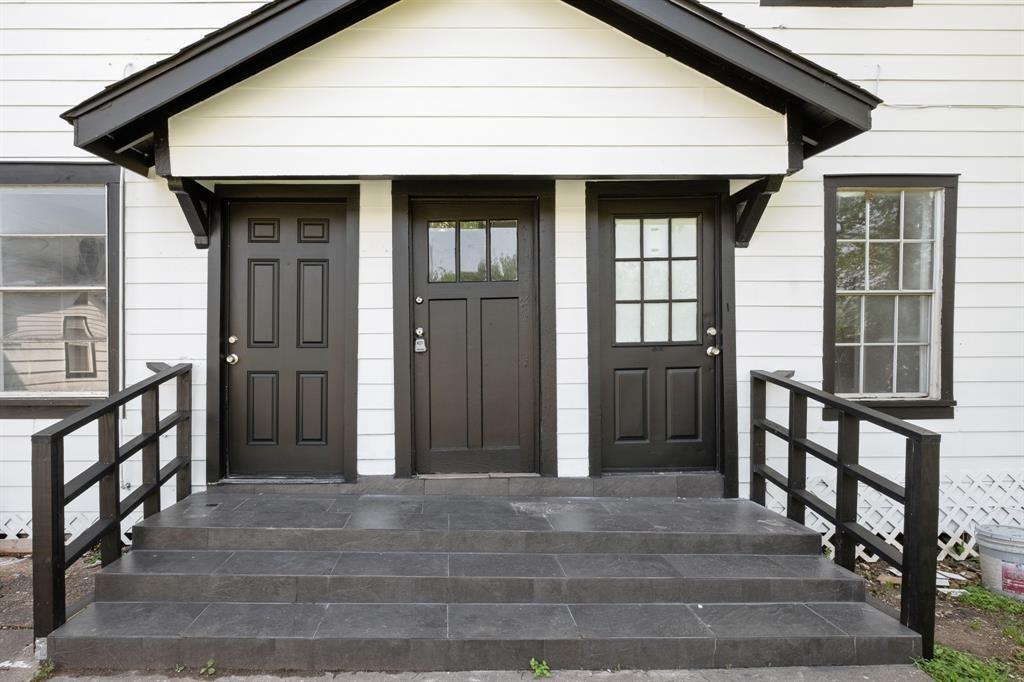 a view of front door of house