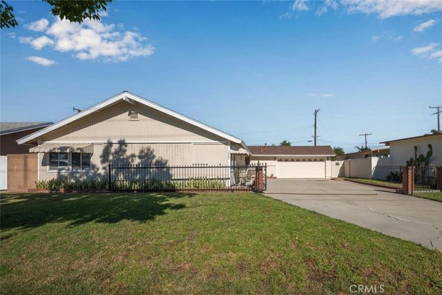 $989,000 | 1907 West Orange Avenue | West Anaheim