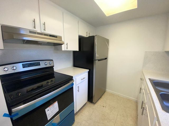 $1,600 | 221 Southeast 3rd Avenue, Unit 6 | Boynton Beach