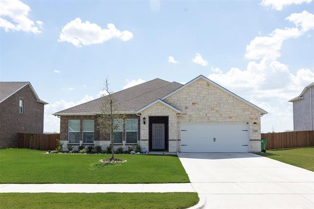 $417,999 | 1427 Springbrook Drive | Waxahachie