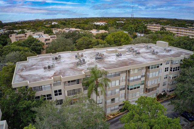 $230,000 | 6700 Cypress Road, Unit 412 | Plantation Drive