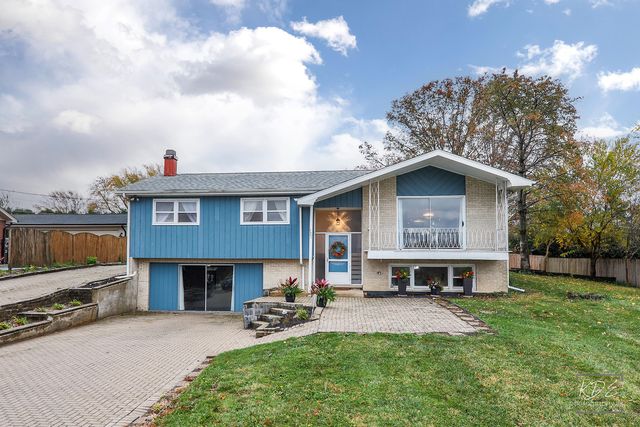 $374,900 | 9501 West 135th Street | Orland Park