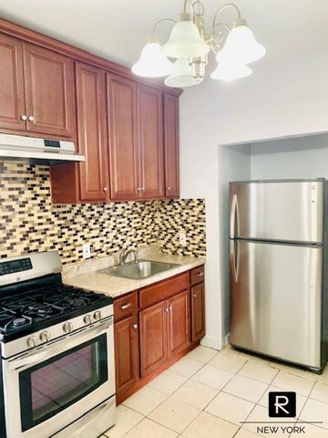 $3,300 | 644 Flatbush Avenue, Unit 3 | Prospect Lefferts Gardens