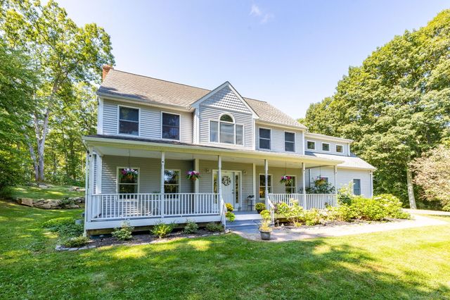 $679,900 | 172 Apple Hill Drive | Watertown