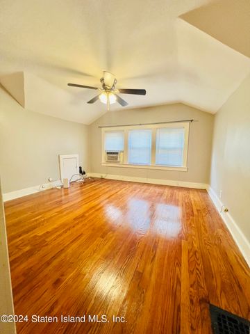 $2,200 | 41 Eldridge Avenue, Unit 2 | Westerleigh