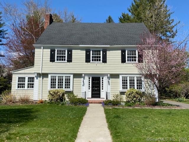 27 Birch Rd, West Hartford, CT 06119