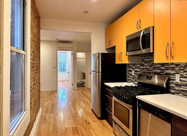 $3,000 | 17-30 Madison Street, Unit 2L | Ridgewood