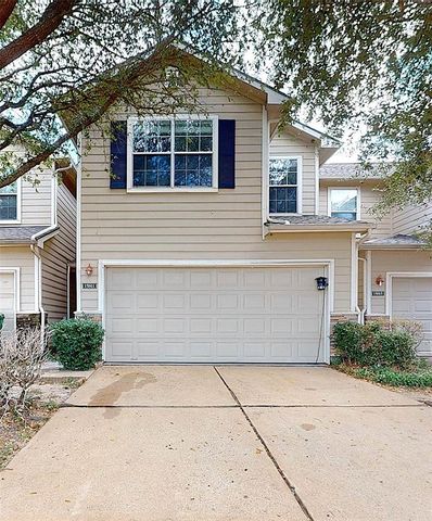 $250,000 | 15811 Misty Loch Lane | Yorktown Villas