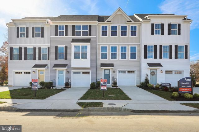 $389,990 | 28 Sand Hills Drive | Monroe Township - Gloucester County