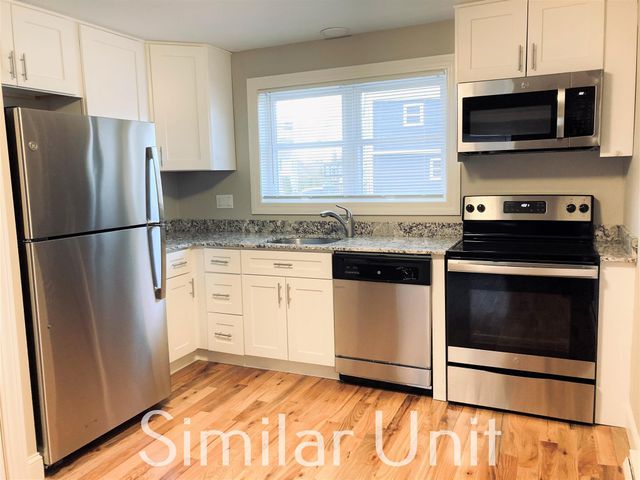 $2,795 | 376 Kennard Road, Unit 376B | Straw-Smyth