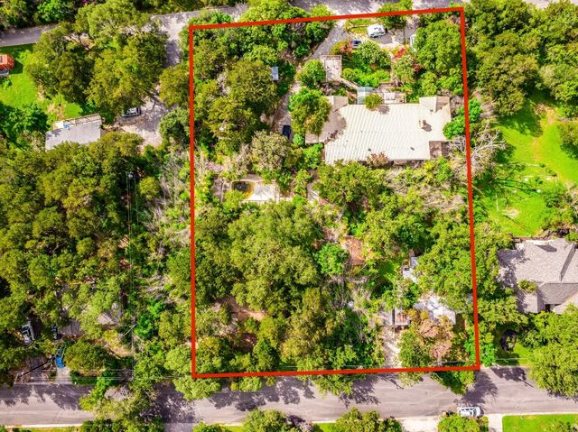 $1,200,000 | 1000 Advance Street | Southwest Hills