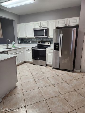 $2,300 | 10000 Maddox Lane, Unit 321 | Bonita Springs