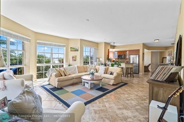 $1,640,000 | 4445 El Mar Drive, Unit 315 | Villas by the Sea