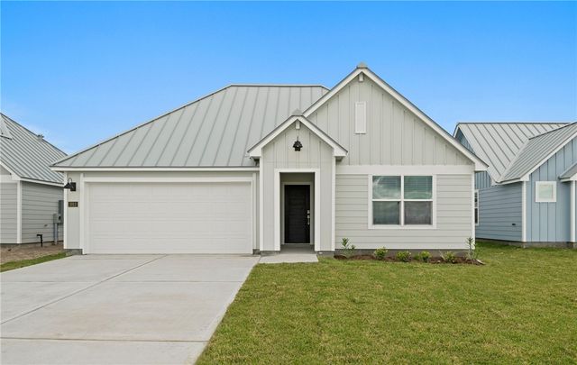 $379,900 | 1013 Las Palmas Drive