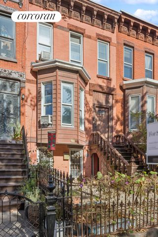 $1,800,000 | 271 11th Street | Park Slope