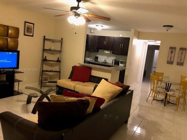 $115,000 | 79 Lyndhurst D, Unit D | West Deerfield Beach