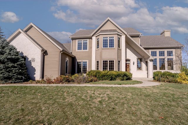 $674,900 | N66W13356 Crestwood Drive | Lilly Creek Highlands