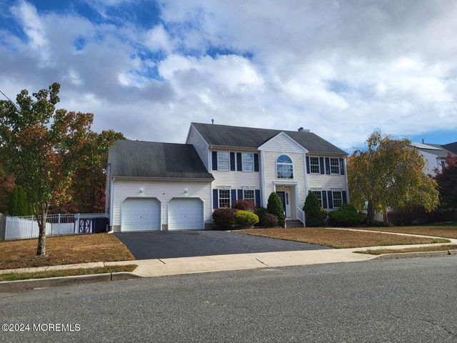 $779,900 | 18 Whippoorwill Lane | Stafford Township - Ocean County