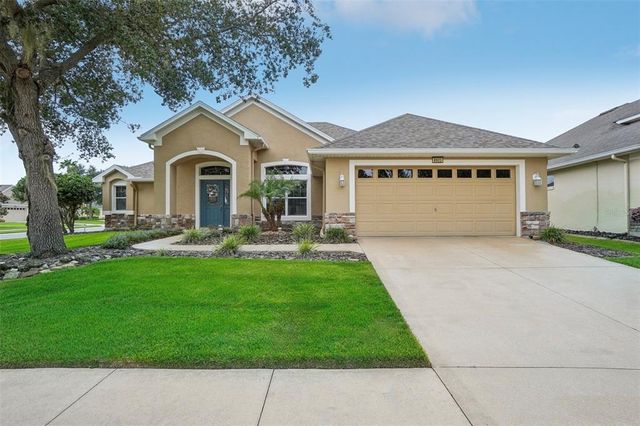 $439,900 | 8923 Bridgeport Bay Circle | Lakes of Mount Dora