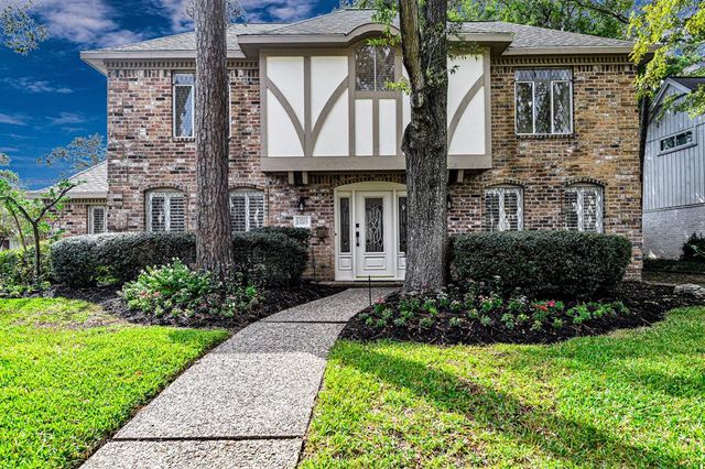 $1,225,000 | 13703 Pebblebrook Drive | Memorial West