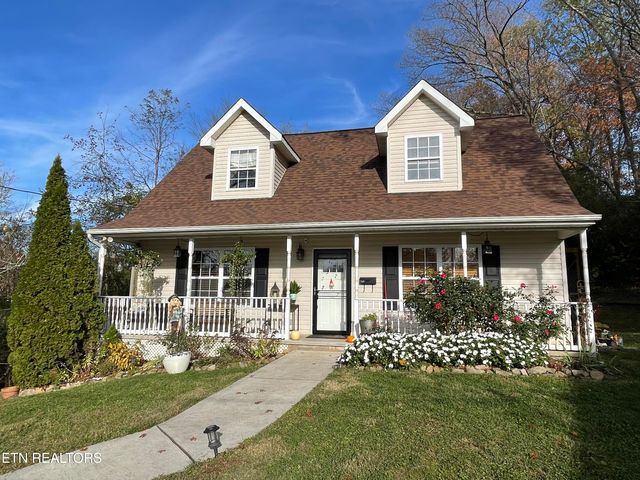 $289,900 | 240 South Purdue Avenue | Oak Ridge