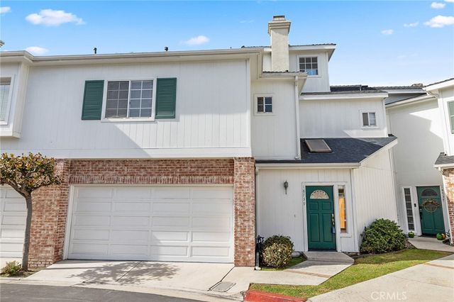 $3,995 | 18739 Chapel Lane | Northeast Huntington Beach