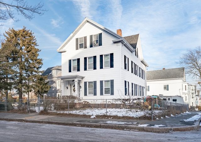 $379,900 | 376 Summer Street | Acushnet Heights