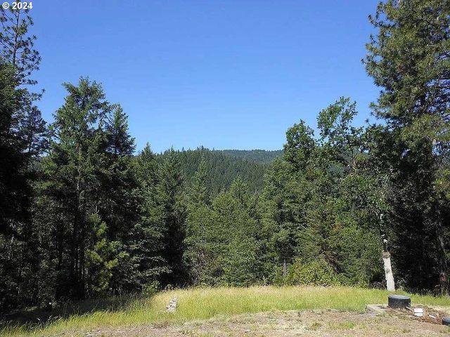 $400,000 | 23112 East Evans Creek Road