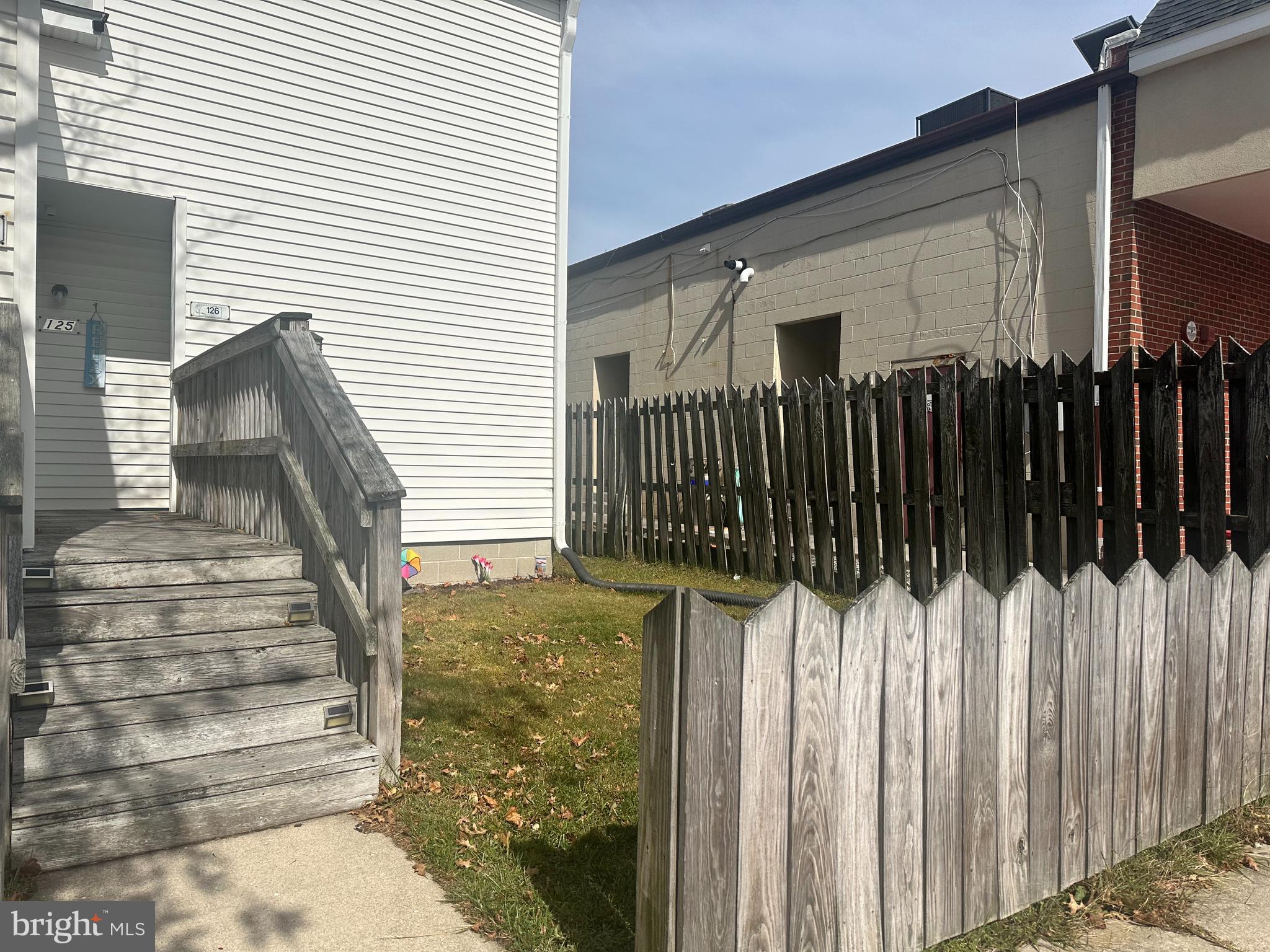 a view of a pathway of a house