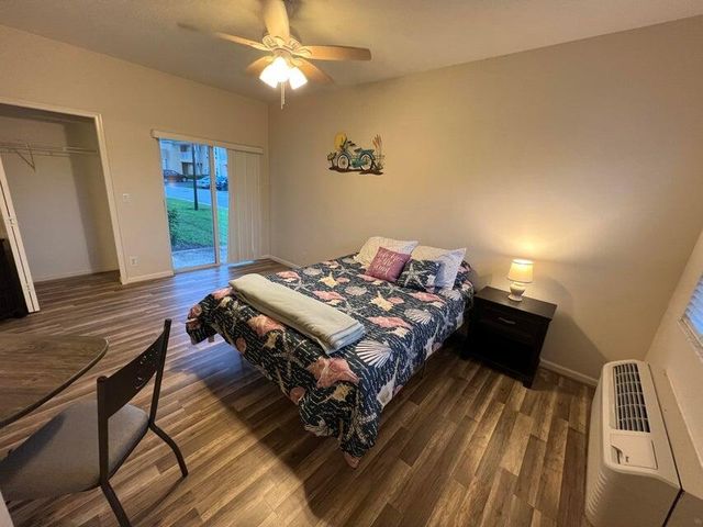 $1,200 | 9123 Sand Shot Way, Unit B | The Reserve