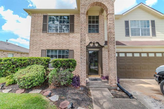 $297,000 | 3205 Maryfield Lane | Pearland