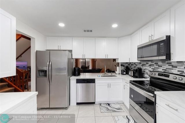 $435,000 | 141 Southwest 97th Terrace, Unit 141 | Pembroke Pines