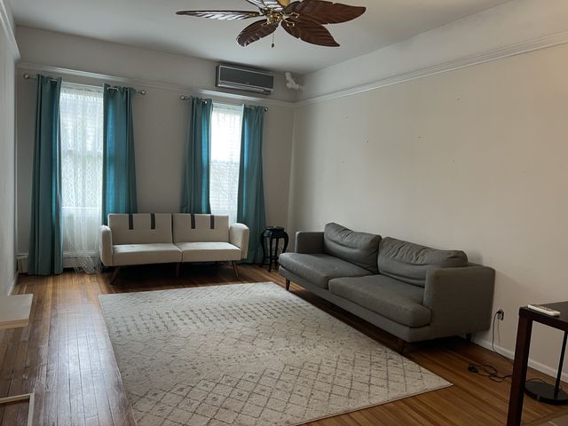 $2,250 | 117-03 Newport Avenue, Unit REAR | Rockaway Park