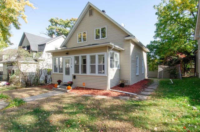 $225,000 | 3718 North Girard Avenue | Folwell