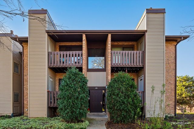 $249,000 | 328 Sheridan Drive, Unit 42 | Willowbrook Village