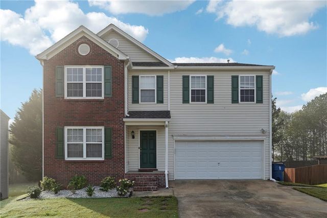 $415,000 | 1243 Royal Ives Court Southeast | Ivey Pointe