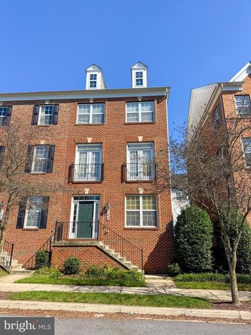 $3,500 | 723 Hidden Marsh Street | Hidden Creek Condominiums